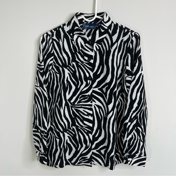 Susan Graver QVC Black & White All Over Zebra Print Button Up Shirt Blouse top - Picture 2 of 11